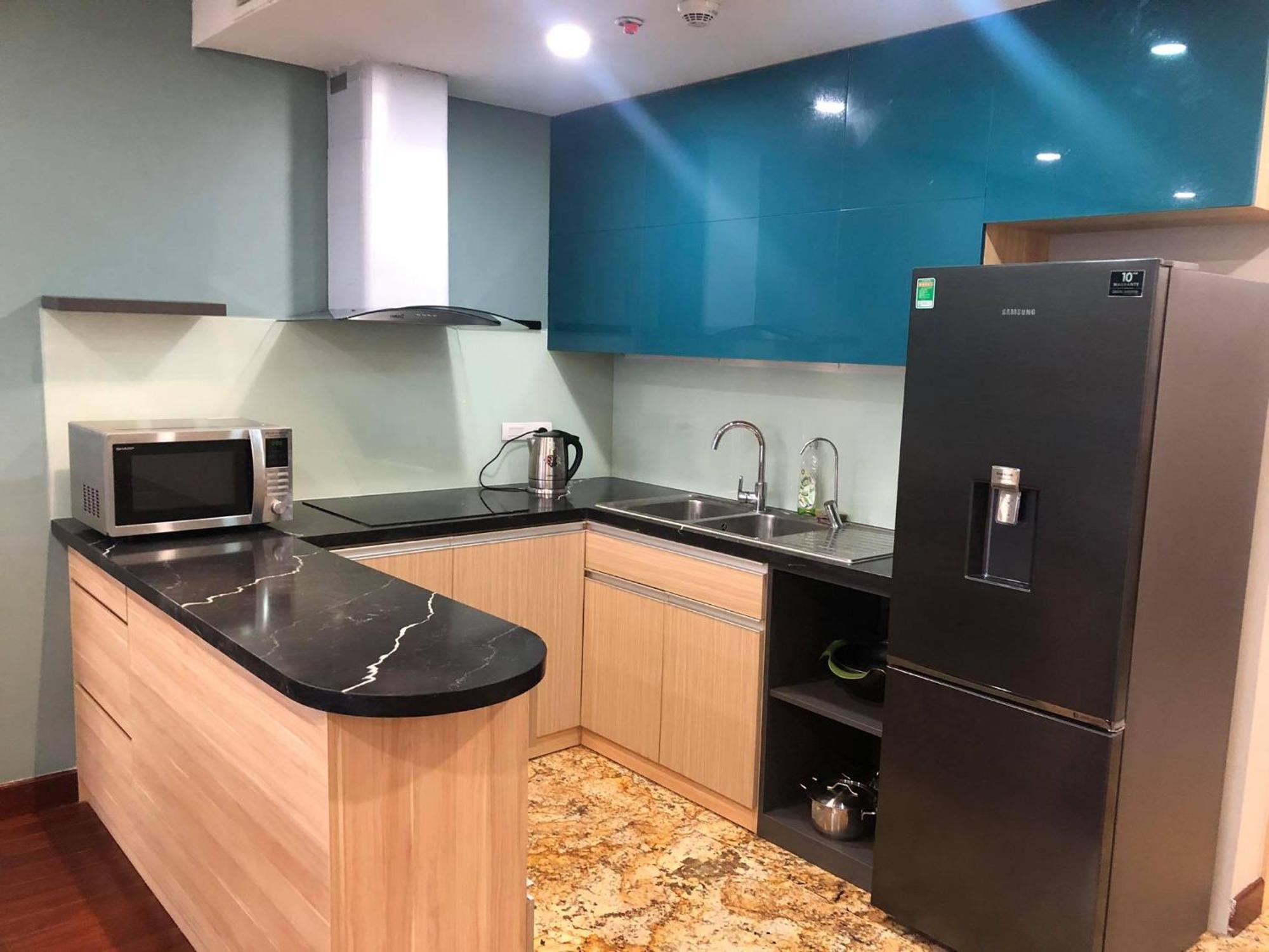 Westlake Homestay Hanoi - D'Le Roi Soleil Екстериор снимка