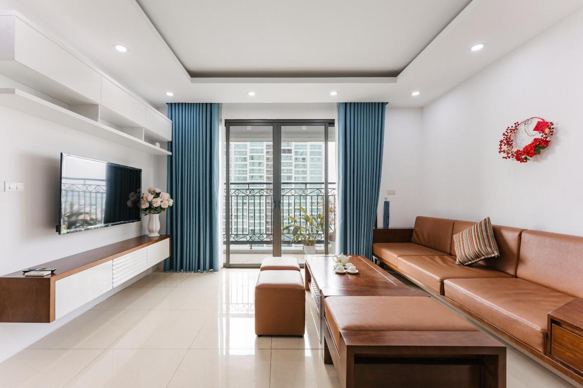 Westlake Homestay Hanoi - D'Le Roi Soleil Екстериор снимка