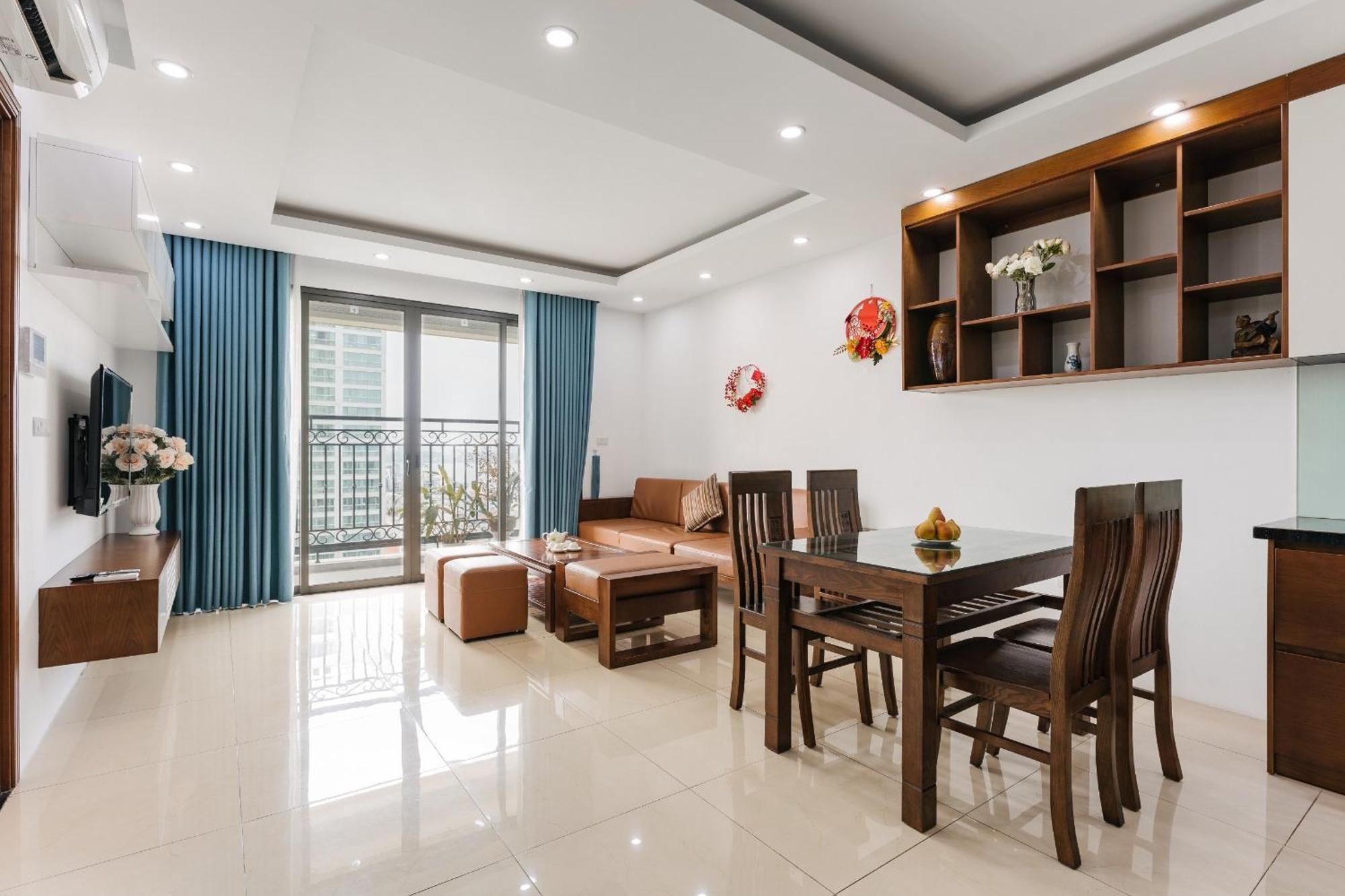 Westlake Homestay Hanoi - D'Le Roi Soleil Екстериор снимка