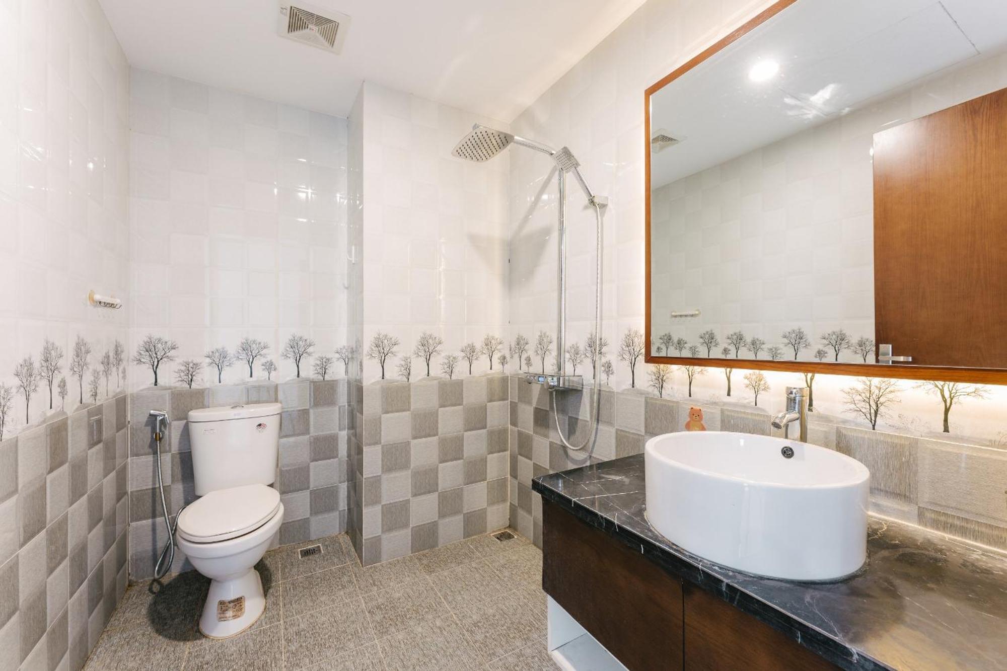 Westlake Homestay Hanoi - D'Le Roi Soleil Стая снимка
